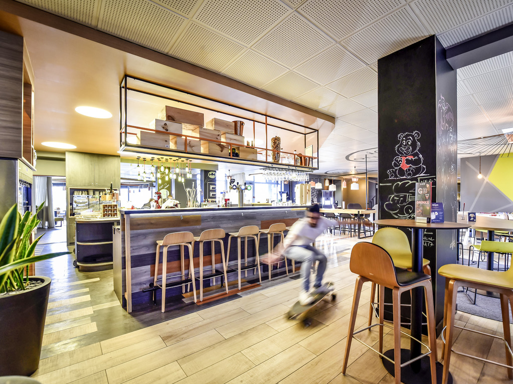 Hôtel Novotel Bordeaux Lac
